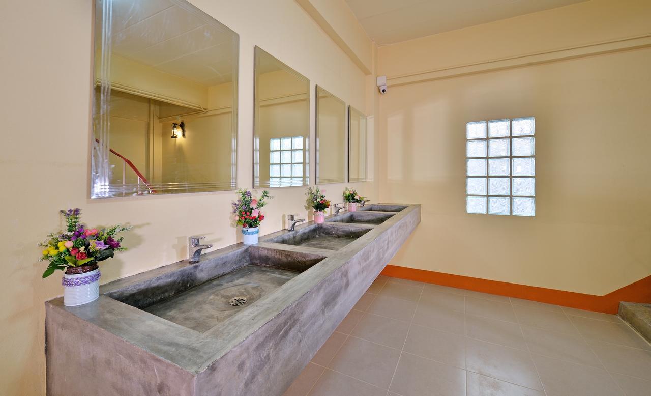 Chaofar De Hostel Krabi town Extérieur photo